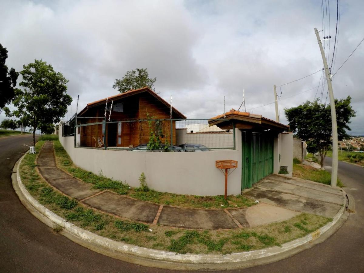 Casa Em Brotas Com Piscina E Churrasqueira Екстериор снимка